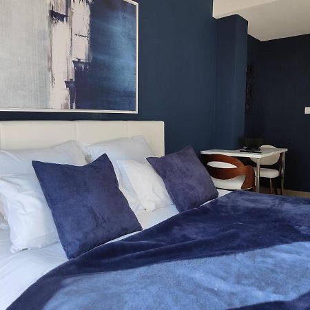 Suites Jm - Les Pins Marines - Jacuzzi & Vue Mer Bandol Exterior foto